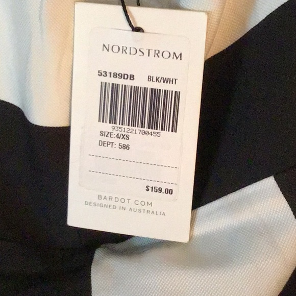 Robe Bardot Nordstrom 'Caught Sleeve' Noire - Taille US 6/Small, Neuf Sans étiquettes